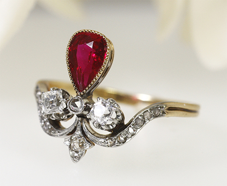 1906年3月23日　ダッチェス　真紅の雫　ルビー　ダイヤモンド　リング　指輪　アンティークジュエリー