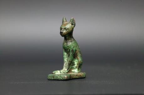 エジプト　青銅製猫