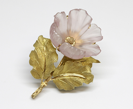 M・BUCCELLATI   マリオ・ブチェッラティ　宝石彫刻　ローズクオーツ　花のブローチ