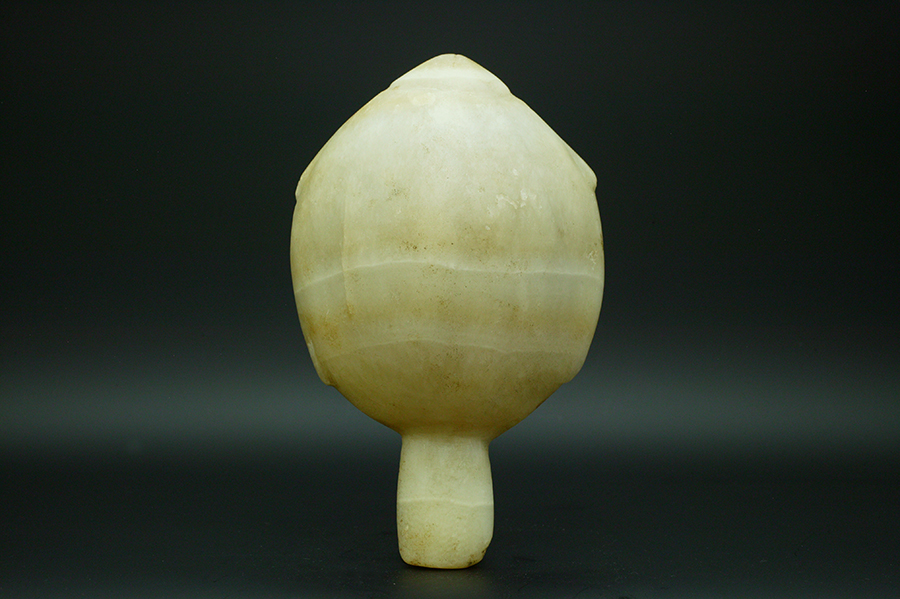 アンティーク　第18王朝　古代エジプト　アラバスター製　化粧・香油用魚型パレット