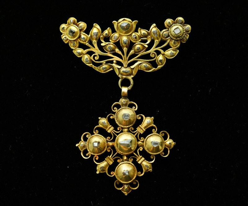 アンティークジュエリー　antique jewellery 