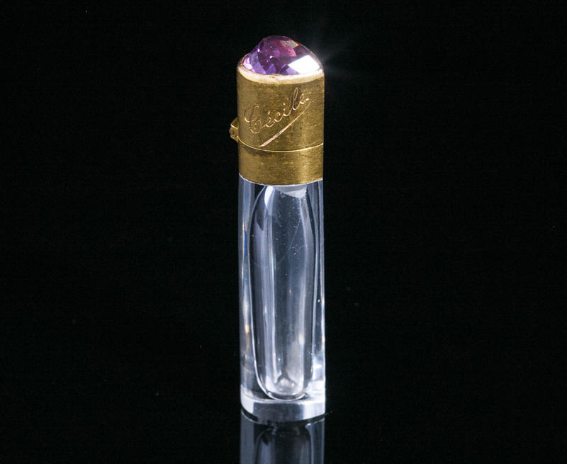 アンティーク　オブジェ　美術　セシールのハートアメジスト香水瓶