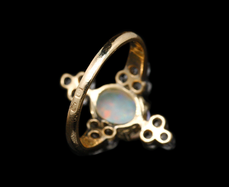 Antique Gallery Soleil アンティークジュエリー / オパール