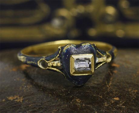 17世紀　ハートのベゼル　テーブルカットダイヤモンド　ラピスブルーエナメル　リング　指輪　アンティークジュエリー