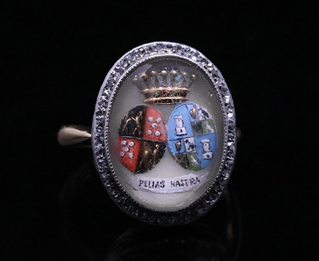 紋章 エセックスクリスタル ダイヤモンド リング指輪
