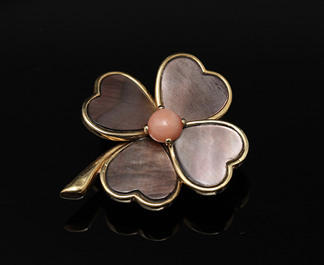 Van Cleef & Arpels ヴィンテージ 四つ葉クローバー ブローチ マザーオブパール 珊瑚