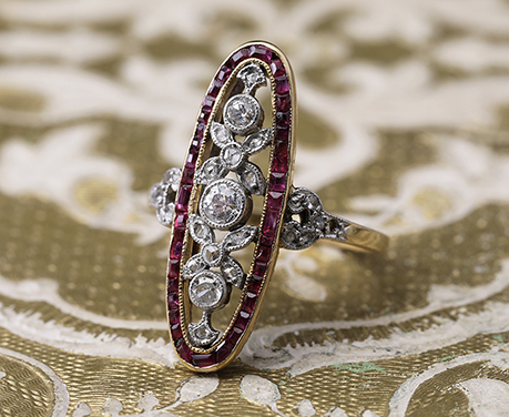 ベルエポック様式 マーキーズシェイプ ダイヤモンド&カリブレカットルビー リング