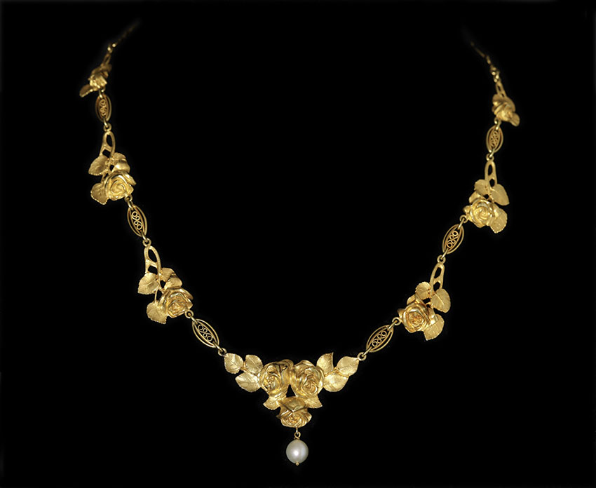 18k 26.6g アールヌーヴォー 薔薇 真珠 ゴールドネックレス　