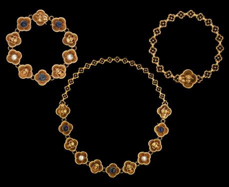 WIESE 18k 72.1g ネオゴシックスタイル カボッションサファイヤ 天然真珠 ネックレス & ブレスレット