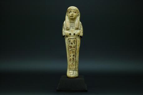 第19王朝　エジプト　ベージュ色のファイアンス・シャブティ