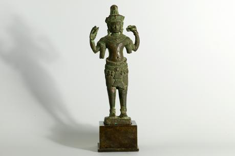 クメール　　青銅製観音菩薩立像(ロケシュバラ又はアバロキシュテシュバラ)
