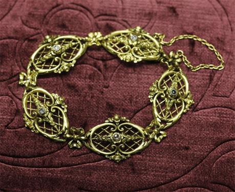 ルイ16世スタイル　透かし細工　ダイヤモンド　ゴールド　ブレスレット